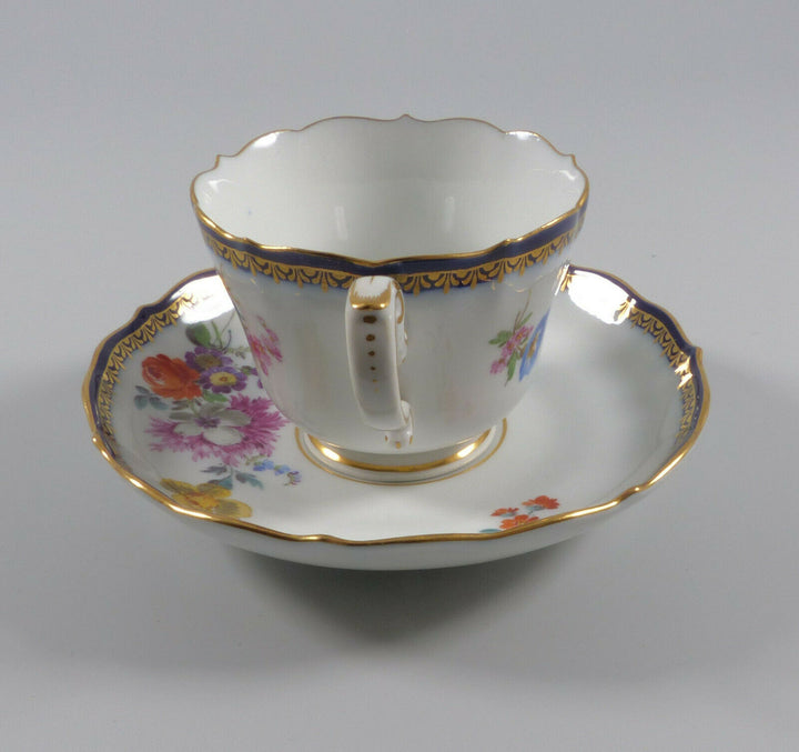  Meissen Kaffeetasse Untertasse A-Kante Blumen Bukett schräg 2. Wahl 111120