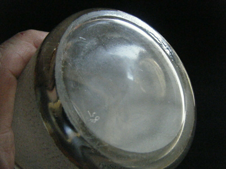 Ancien grand flacon de toilette en cristal Baccarat ou Saint Louis décor doré