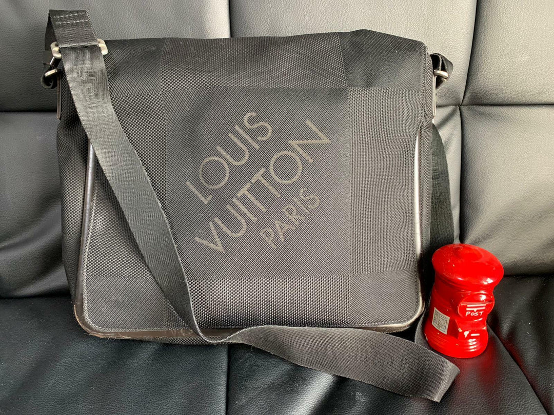 LOUIS VUITTON MESSAGE DAMIER GEANT MESSENGER UMHÄNGETASCHE TASCHE BAG LV76