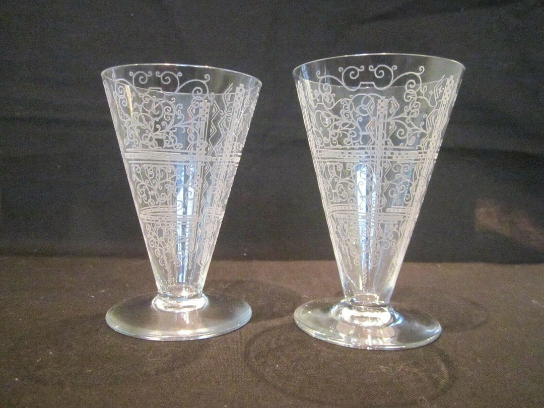 Baccarat Karaffe mit 2 Gläser das Set ist signiert