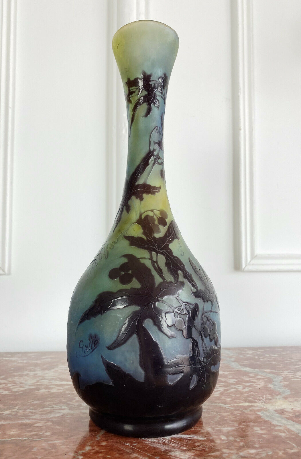 ÉMILE GALLÉ : VASE D'ÉPOQUE ART NOUVEAU EN PATE DE VERRE DE 35cm DE HAUTEUR