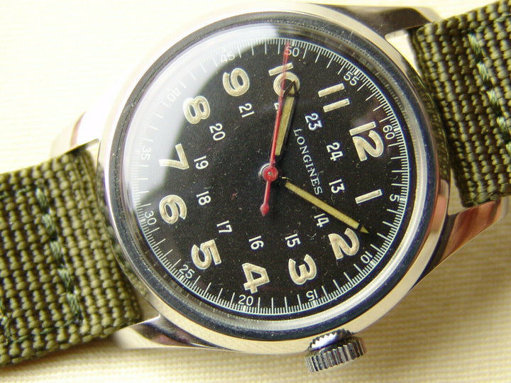 ヴィンテージ 第二次世界大戦期 34mm ロンジン パイロット ミリタリー アワード 腕時計 1942-1951 – アンティークテーブルウェア