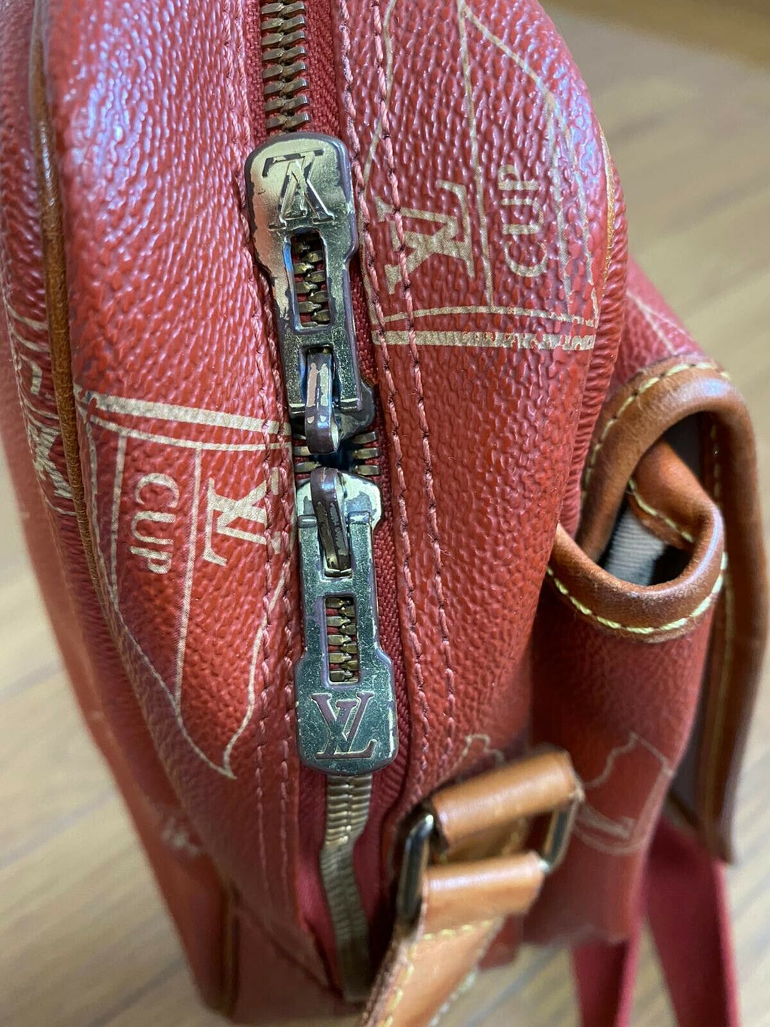 ルイヴィトン　カップ　1995 レッドリミテッド　ショルダーバック　LV41