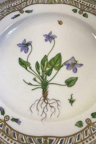 Royal Copenhagen Flora Danica Luncheon Plate No 20/3554 with Pierced Border.