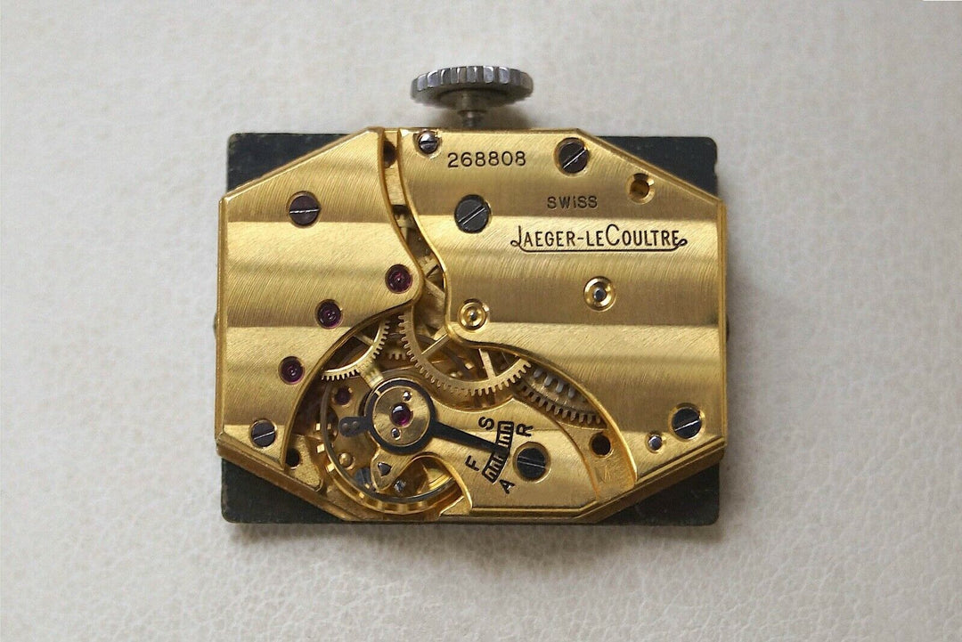 1943年製 ジャガールクルト　レクタンギュラー型 手巻きヴィンテージウォッチ