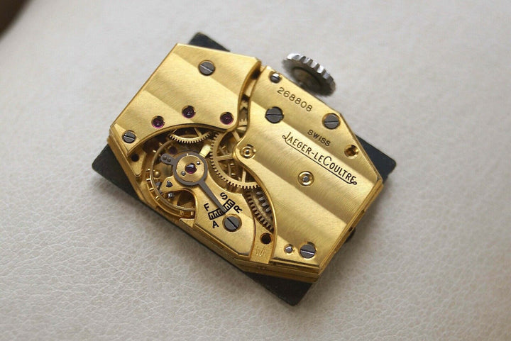 1943年製 ジャガールクルト　レクタンギュラー型 手巻きヴィンテージウォッチ
