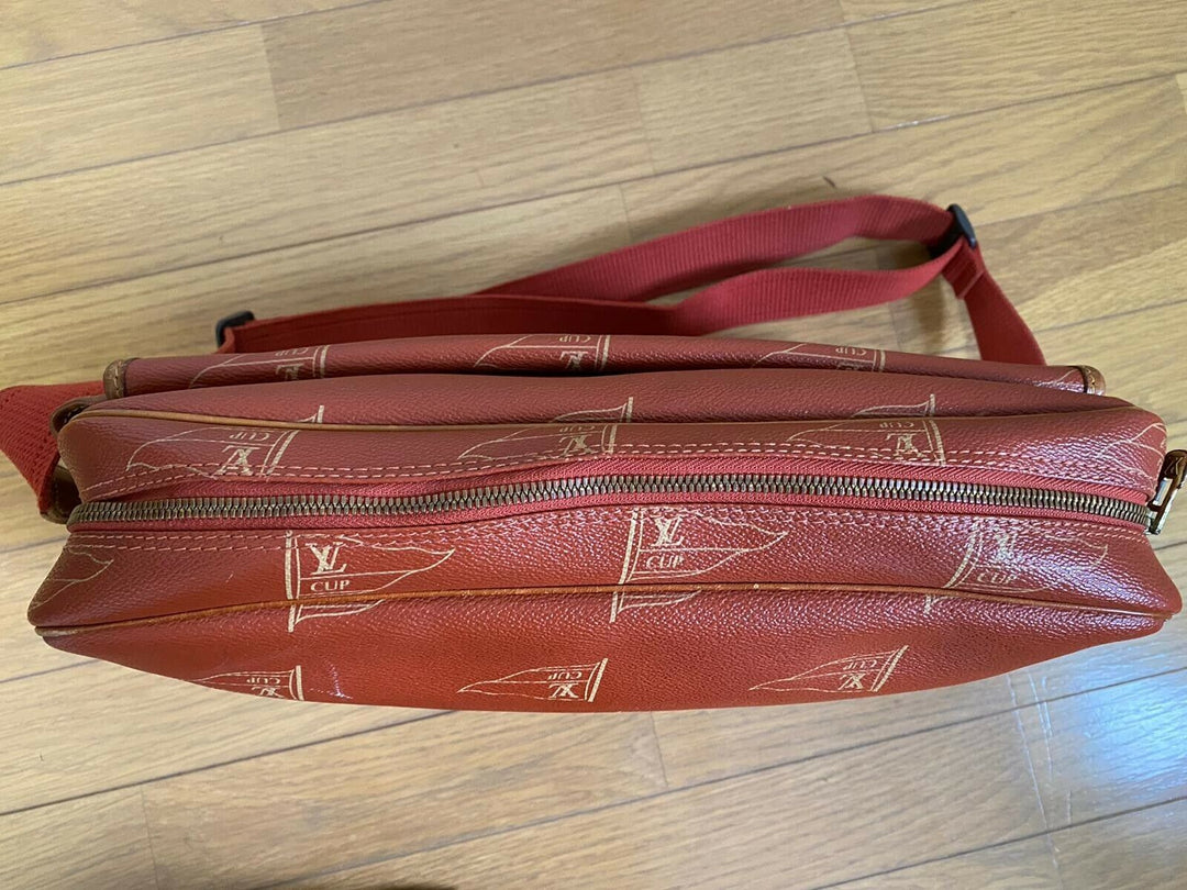 ルイヴィトン　カップ　1995 レッドリミテッド　ショルダーバック　LV41
