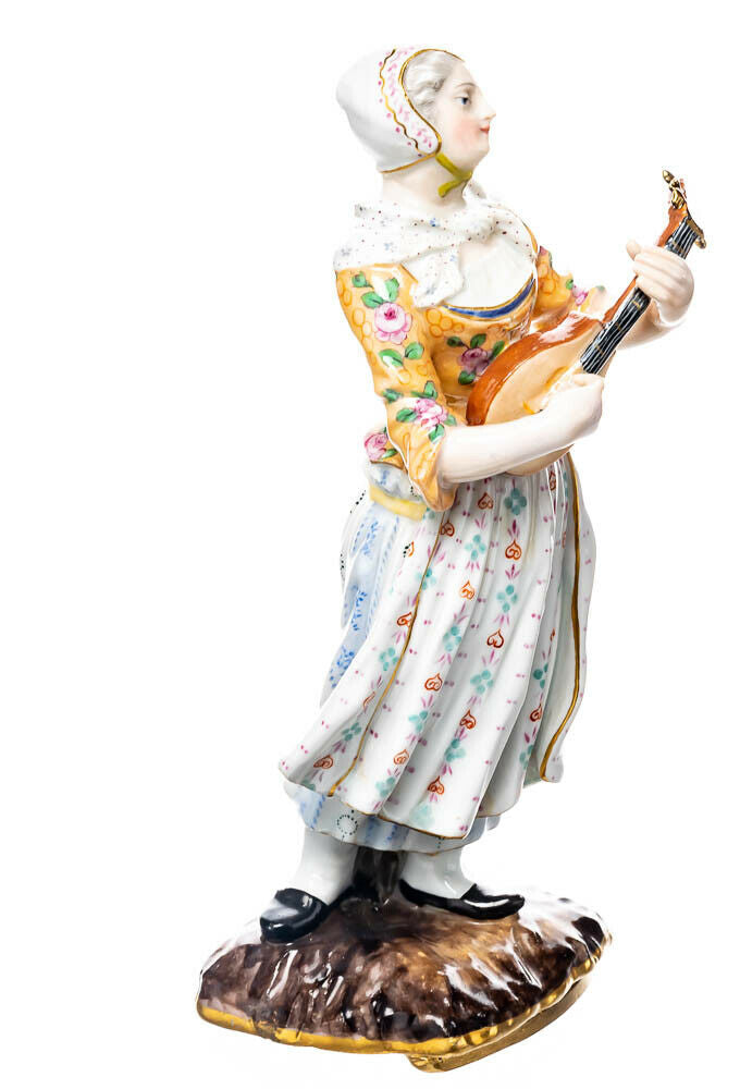 マイセン人形 マンドリンを持つ農婦  J.J. ケンドラー 1級品  モデル1248 1850-1924