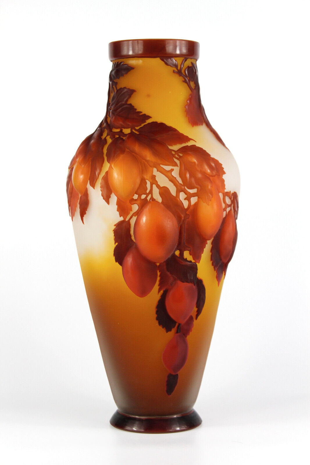 エミールガレ スフレ技法を使ったプラム文花瓶 – アンティークテーブル