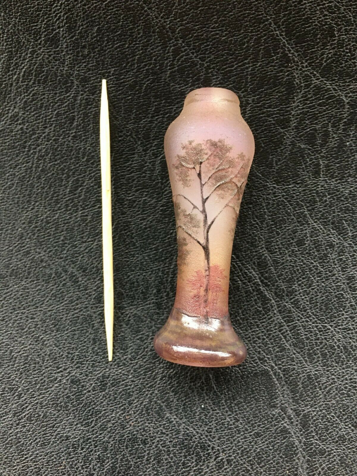 ドーム兄弟（ドームナンシー）白樺の木の風景のミニチュアール くびれ型
