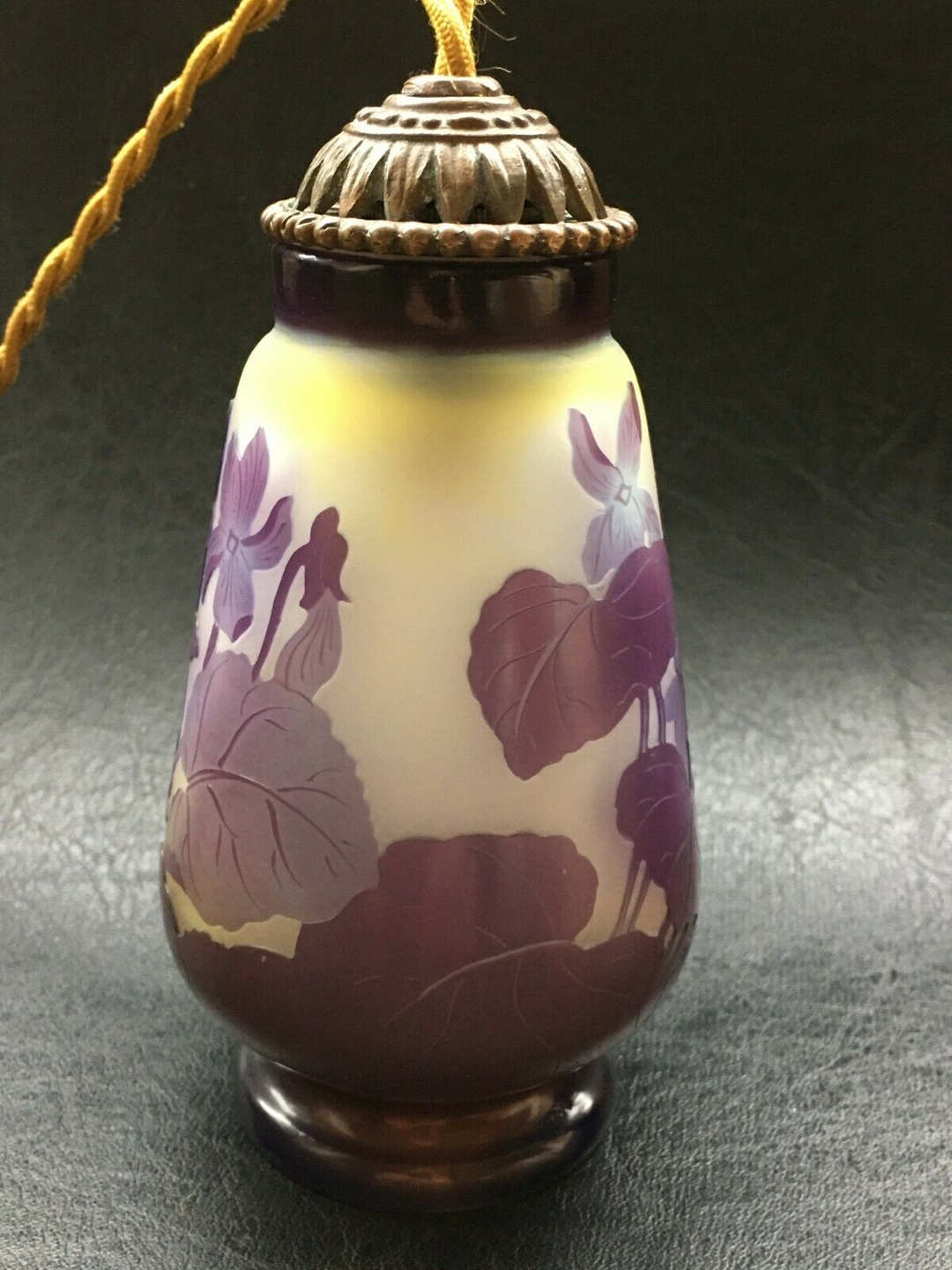 2021年 2月23日画像更新！エミールガレ　スミレの花のテーブルランプ（常夜灯）