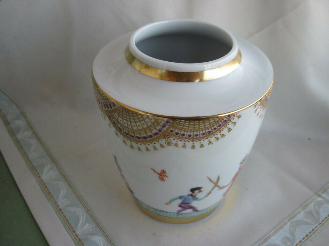 Schöne Meissen Vase in Dekor 1001 Nacht