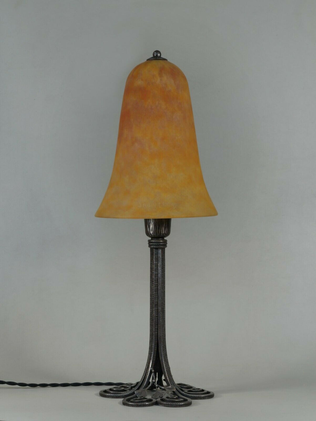 EDGAR BRANDT & DAUM : A LARGE 1925 FRENCH ART DECO LAMP .......... 1930 France