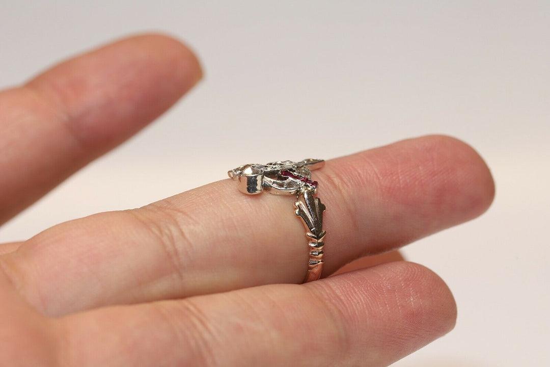 アンティーク 8K ナチュラルローズカットダイヤモンドとカリバールビーのオスマンリング