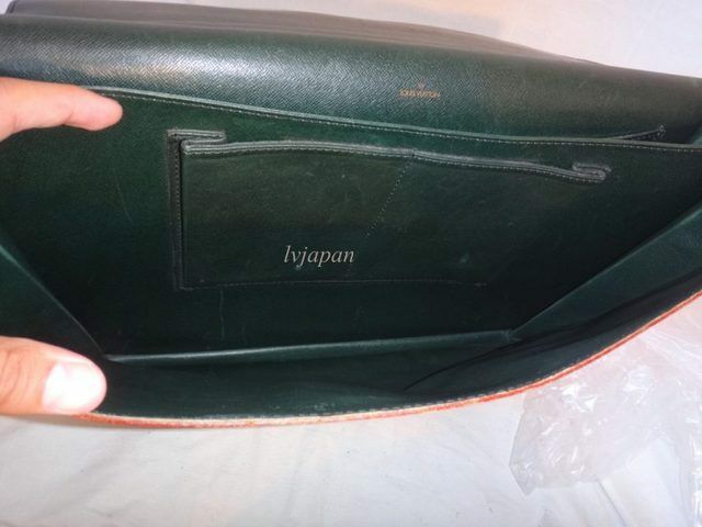 AUTH LOUIS VUITTON DOCUMENT Nomade Leather BAG LV73