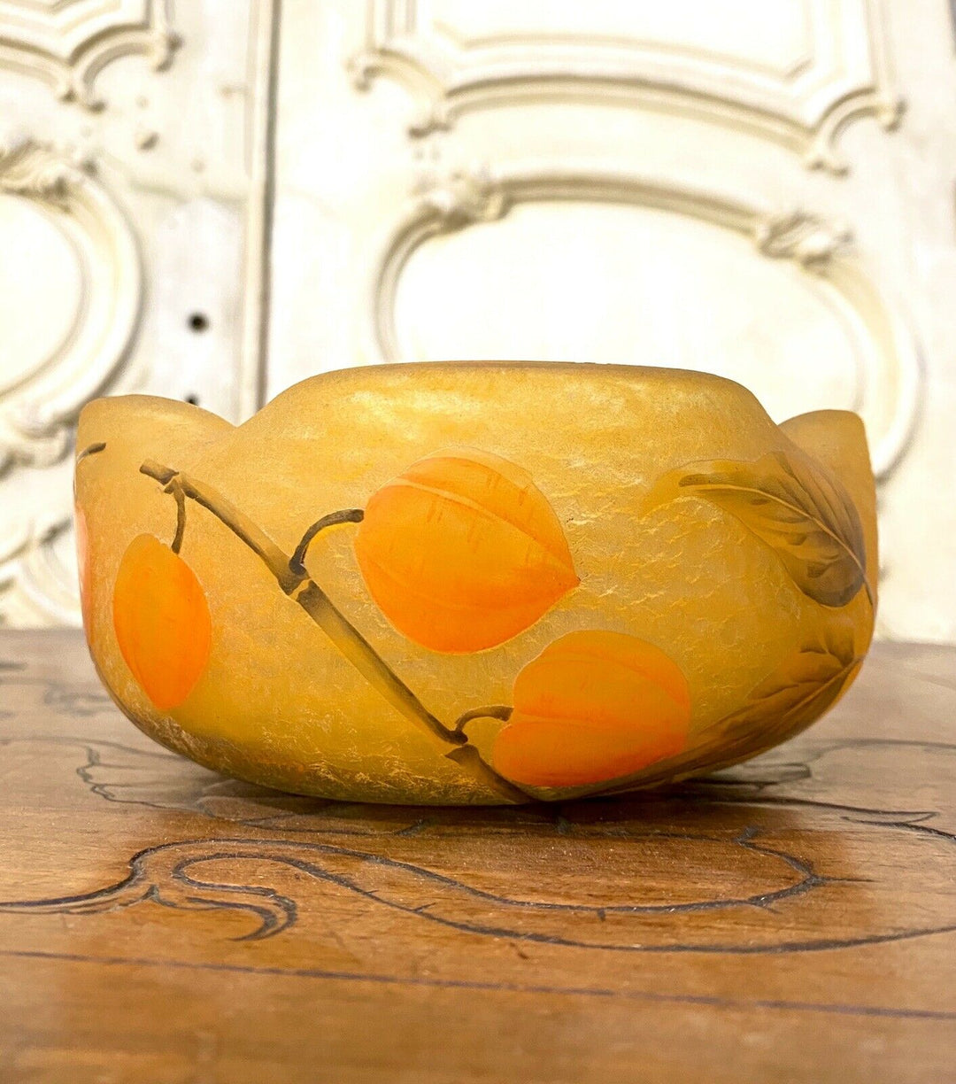 Daum nancy - Coupe Polylobée A Decor De Fruits, Pate De Verre Art Nouveau