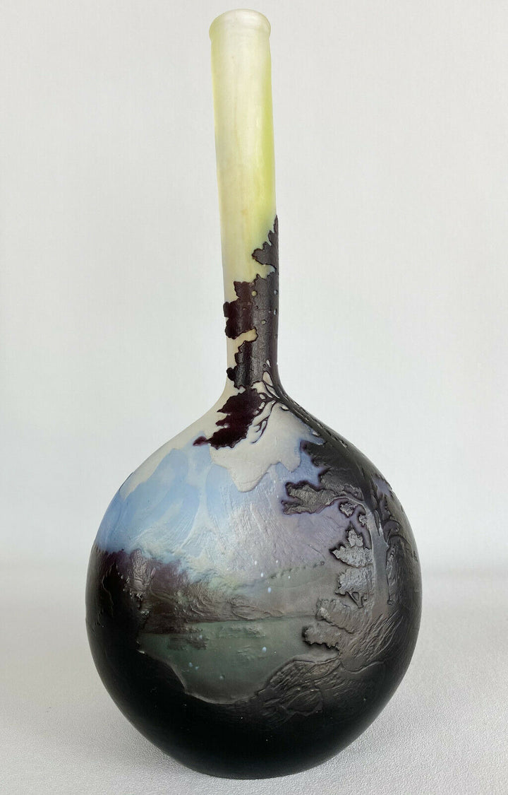 ÉMILE GALLÉ : VASE D'ÉPOQUE ART NOUVEAU - PAYSAGE VOSGIEN EN VERRE MULTICOUCHE