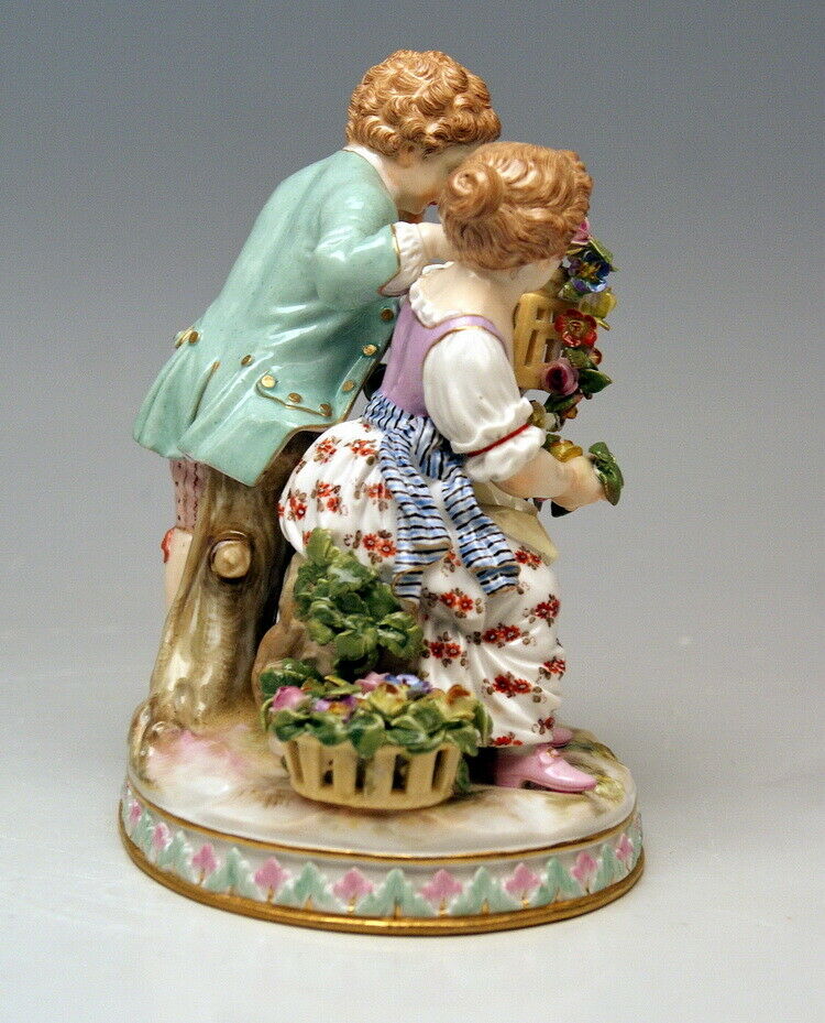 マイセン　ガーデナーシリーズ　女の子 マイセン人形(Meissen)、庭で踊る子供たち、1級品、1850年、ヨハン
