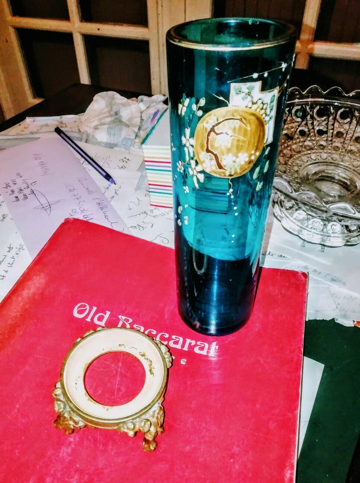 Eugène Rousseau, & BACCARAT. Vase rouleau en cristal bleu émaillé, monté bronze.