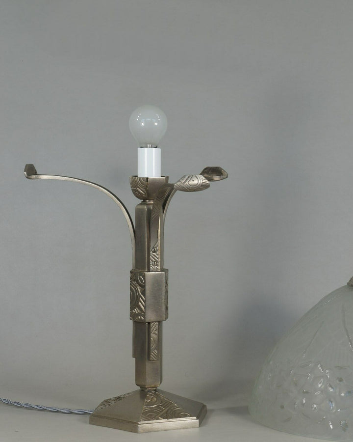 LARGE FRENCH ART DECO LAMP BY NICOLAS GILLEN . muller degué daum era 1930 France