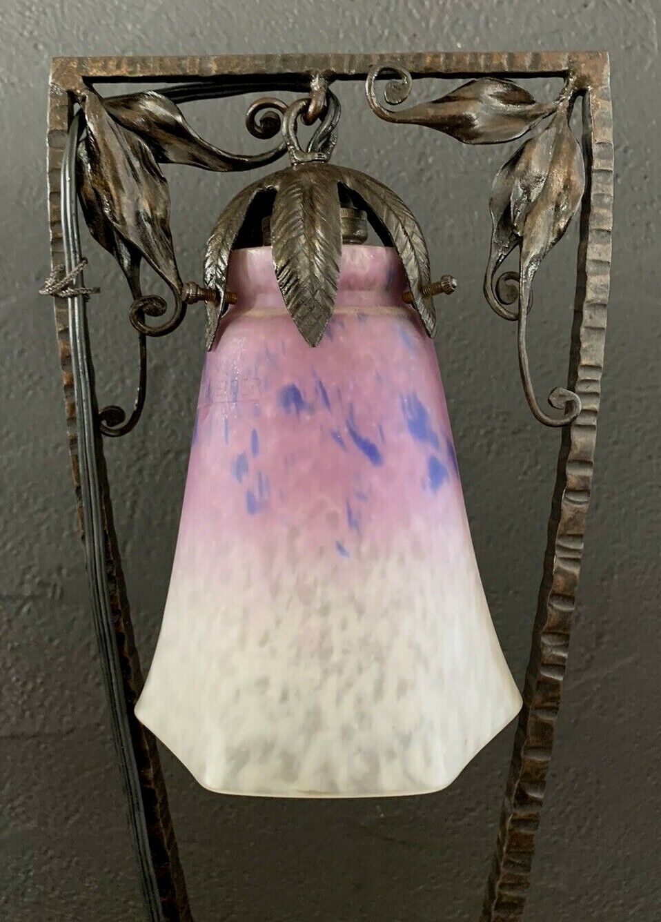 Schneider et Barthelemie-lampe art deco fer forgé martelé-muller-daum-brandt