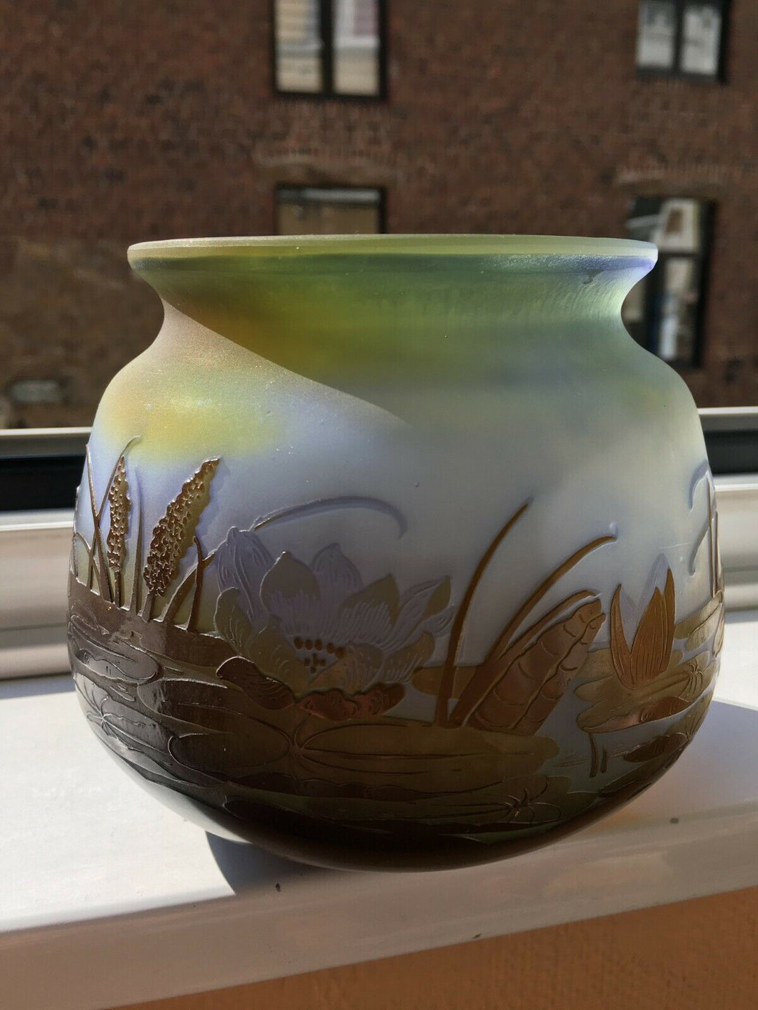 エミールガレ　睡蓮と湖水風景の花瓶