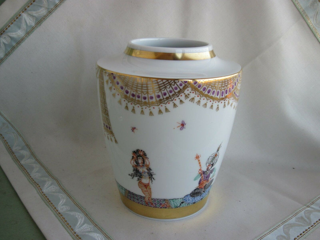 Schöne Meissen Vase in Dekor 1001 Nacht