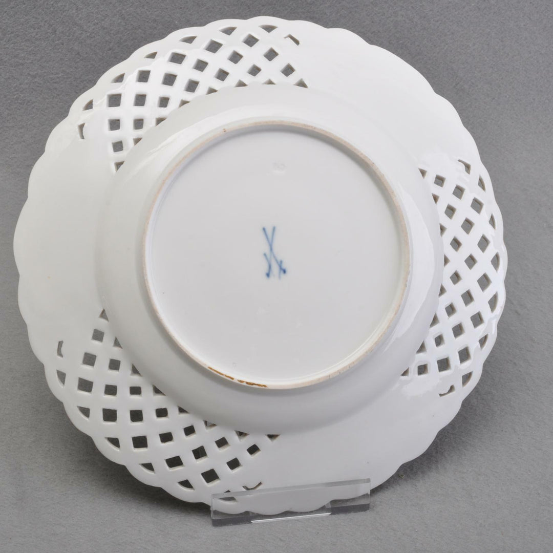 Meissen Durchbruchteller Schale, Enten und Hühner, Blüten und Insekten, 1.Wahl