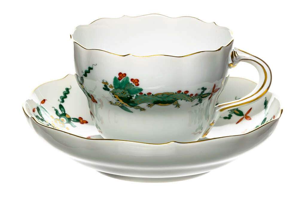 マイセン(Meissen)、カップ＆ソーサーセット、赤と緑のドラゴン、白磁