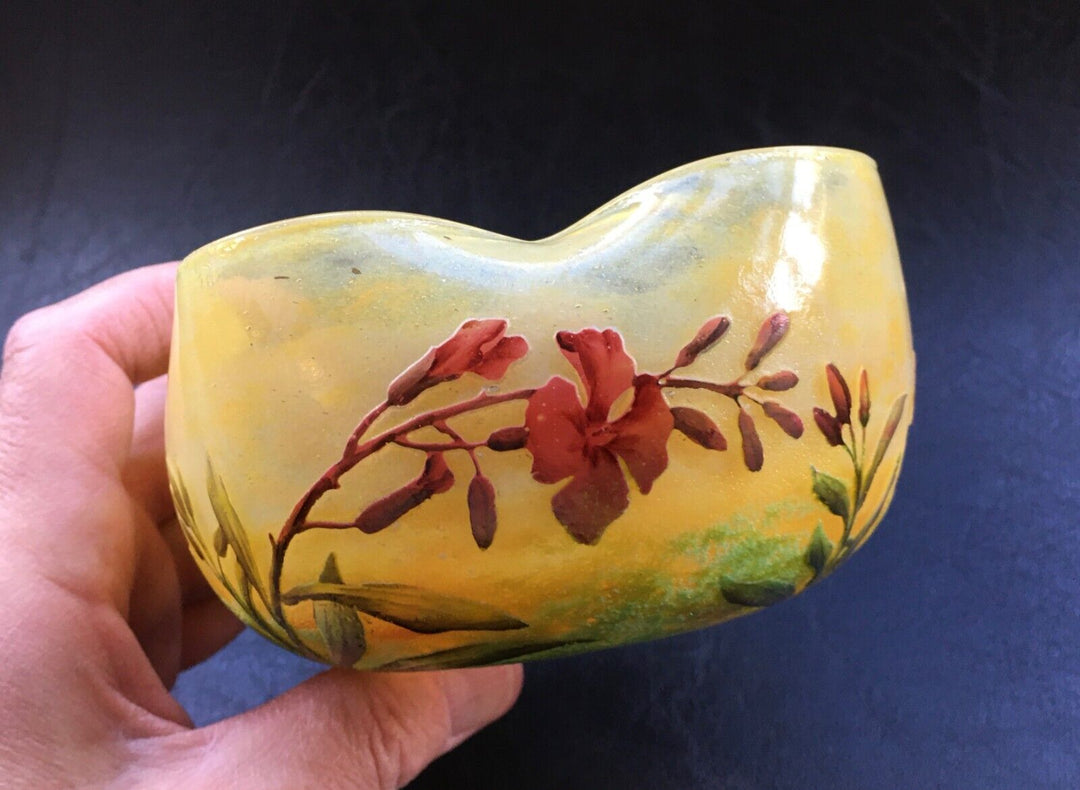 ドーム兄弟（ドームナンシー）ローリエローズの花の器型（ボウル）花瓶