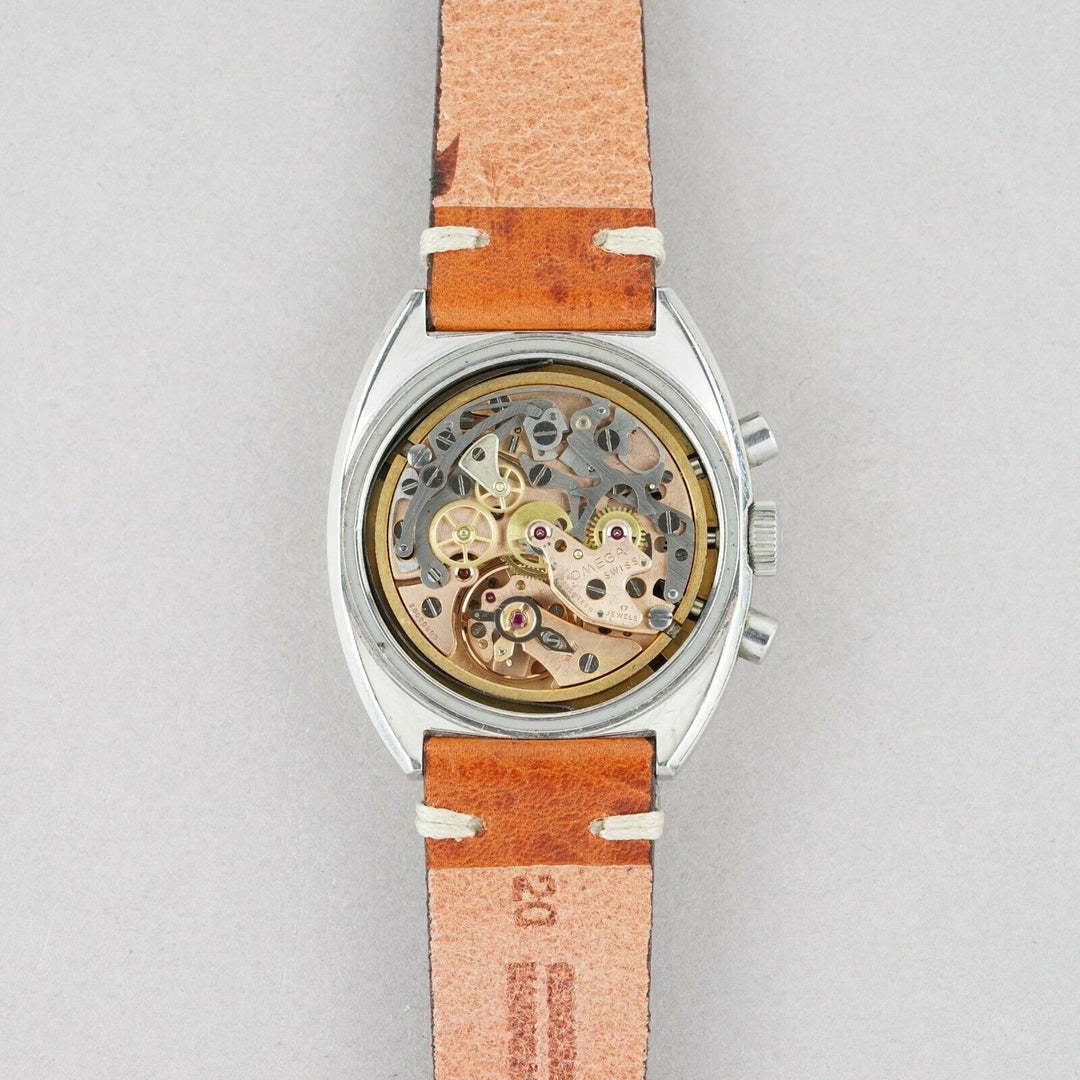 OMEGA SEAMASTER VINTAGE CHRONOGRAPH WRISTWATCH REF. 145.016-68 CIRCA 1960S