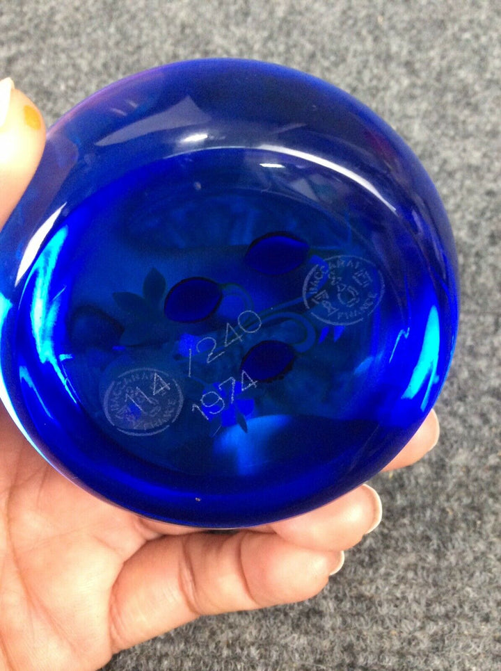 Vintage 1974 Baccarat limited edition strawberry glass paperweight