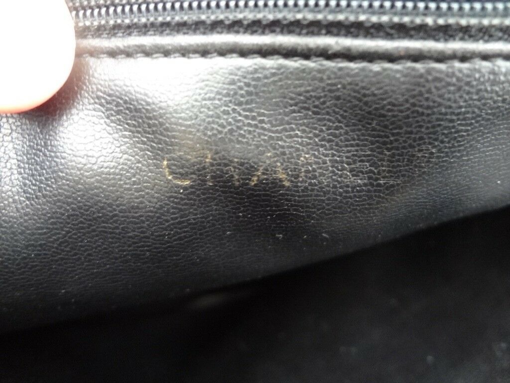 AUTH CHANEL BLACK PATENT SHOULDER TOTE BAG
