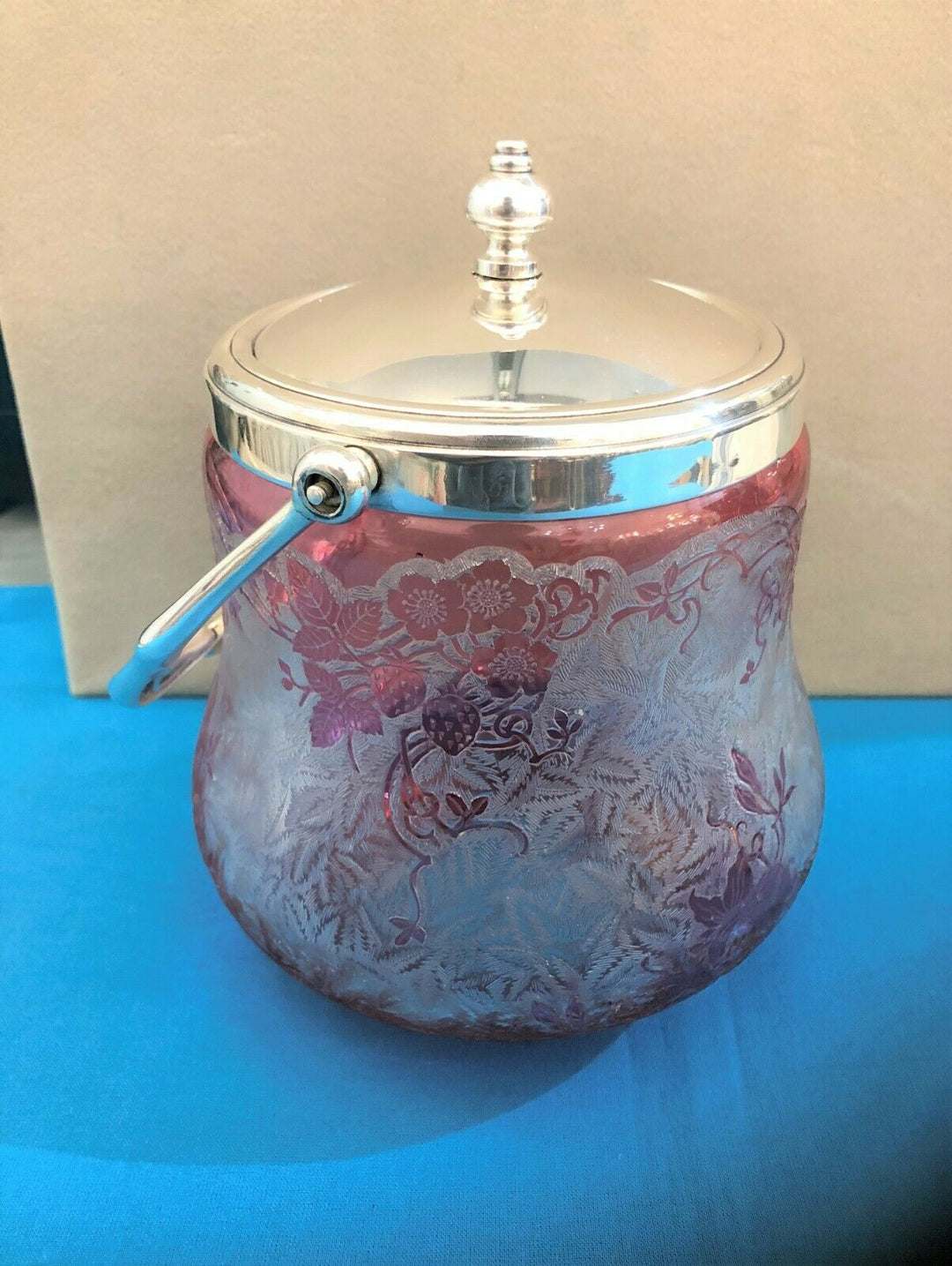 Crystal biscuit bucket baccarat decor strawberry clear acid silvery metal
