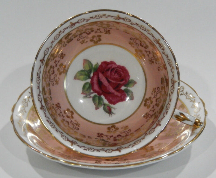 パラゴン　ピンクローズと金彩のロココ文様のカップ＆ソーサー