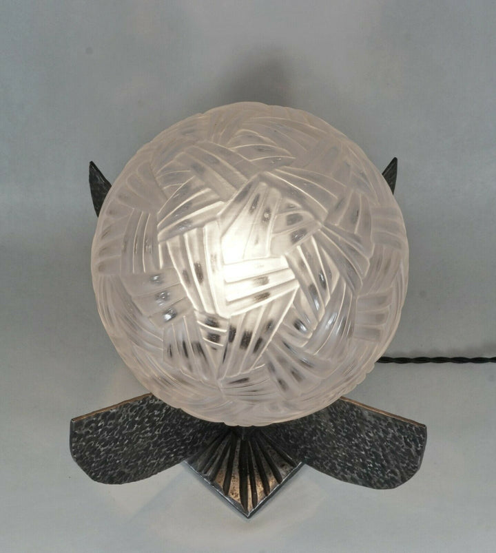 large French 1930 art deco lamp in wrought iron .................... France 1925