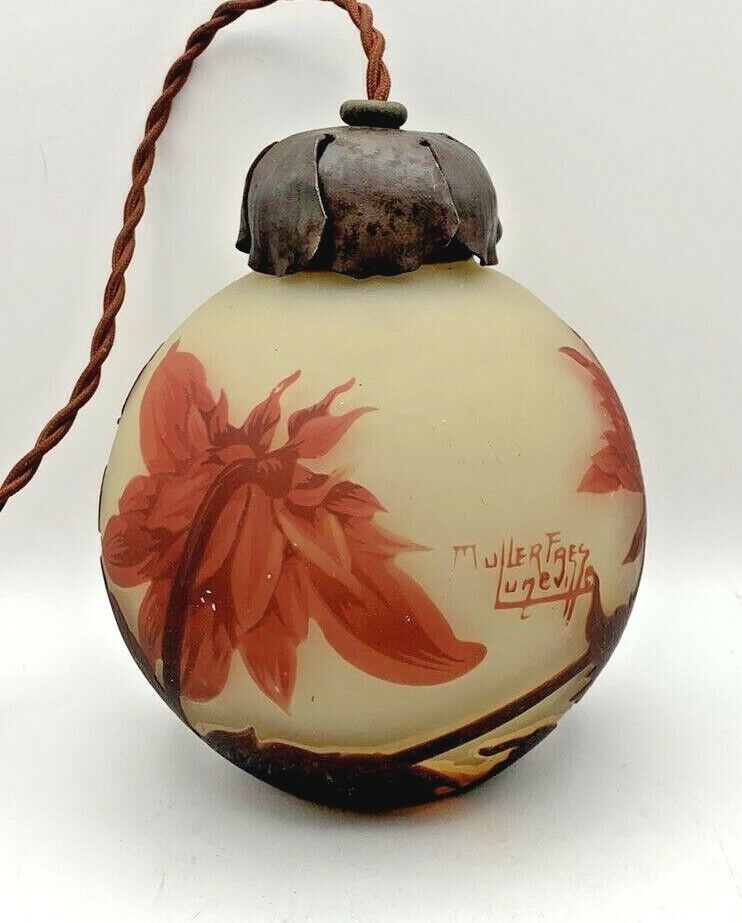 ミューラー兄弟　菊の花のペンダントライト（アンティークランプ）