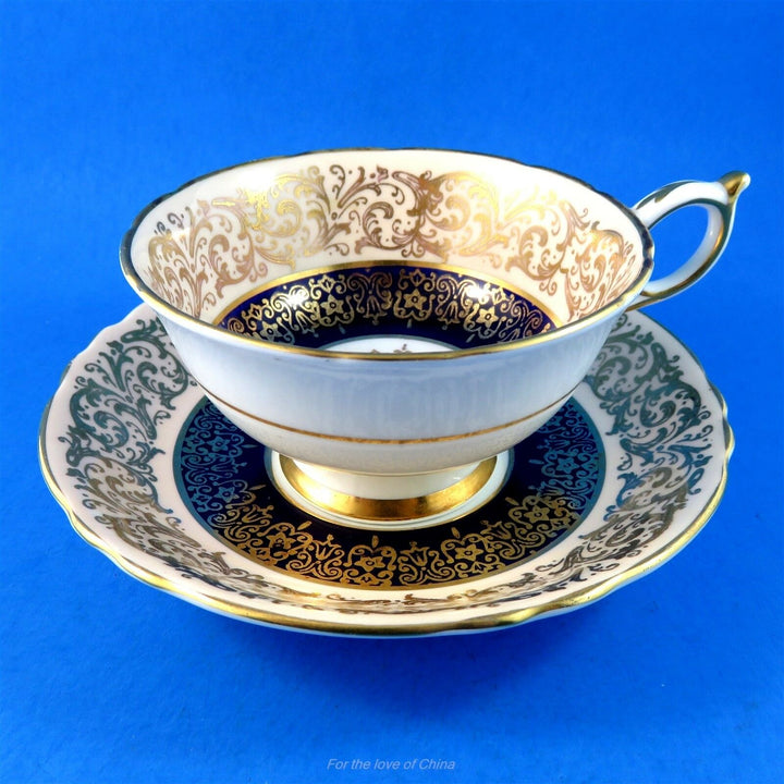 パラゴン　センターゴールドスターとピーチ＆コバルトボーダー　カップ&ソーサー