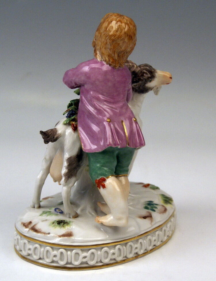 MEISSEN FIGUR SCHÄFER MIT ZIEGE SHEPHERD WITH GOAT J. C. SCHOENHEIT MNR: 61270