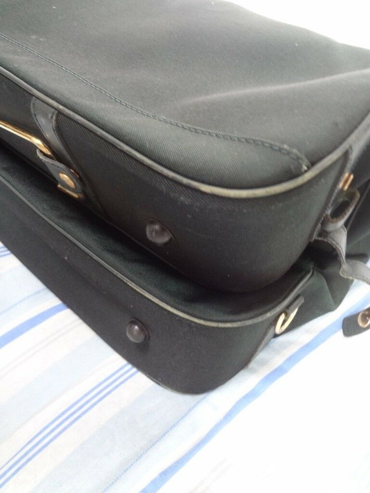 AUTH LOUIS VUITTON Taiga Green LEATHER GARMENT LUGGAGE BAG LV62