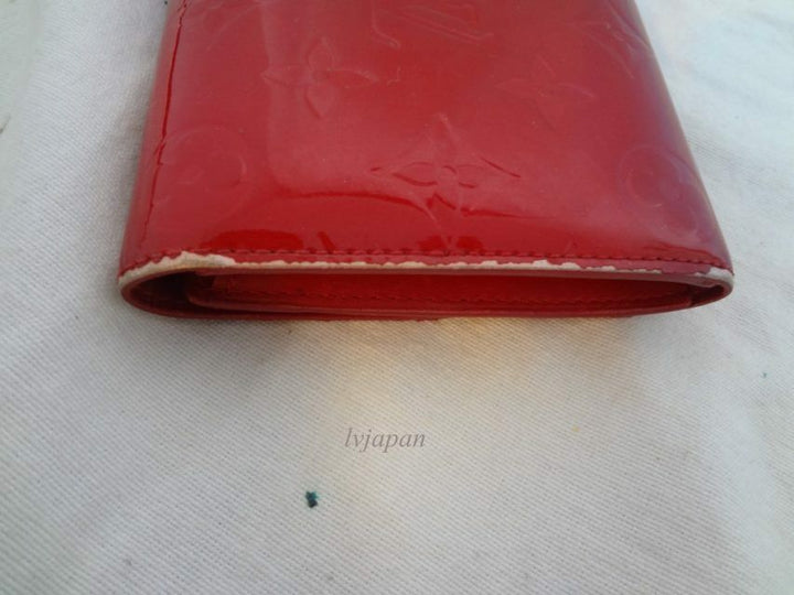 Authentic LOUIS VUITTON Vernis Long Wallet Red