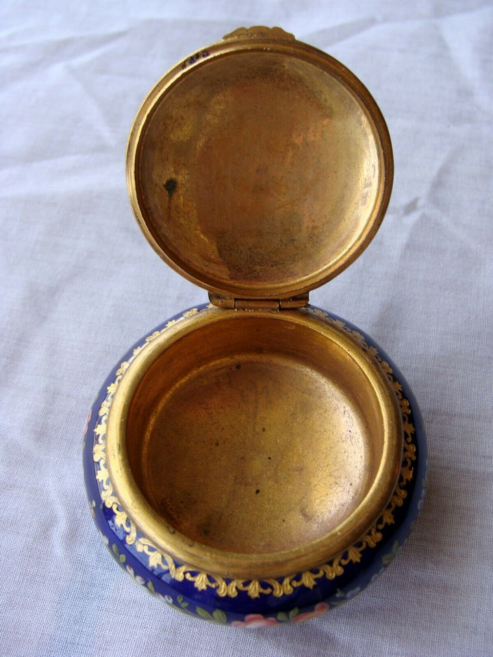 FRENCH 19 CENTURY ENAMEL BRONZE PILL BOX