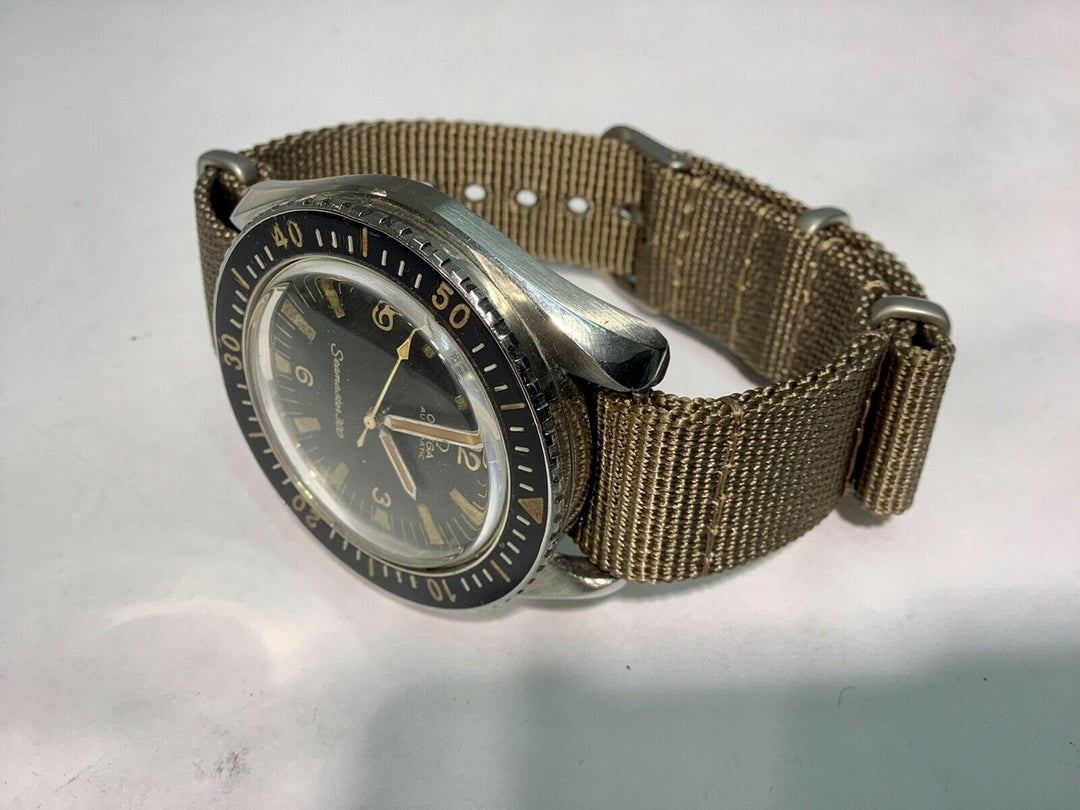 オメガ　1963年製　165.024 シーマスター 300 S　スチール製 42mm　トロピカルパティーナ(経年変化の味わい深さ)