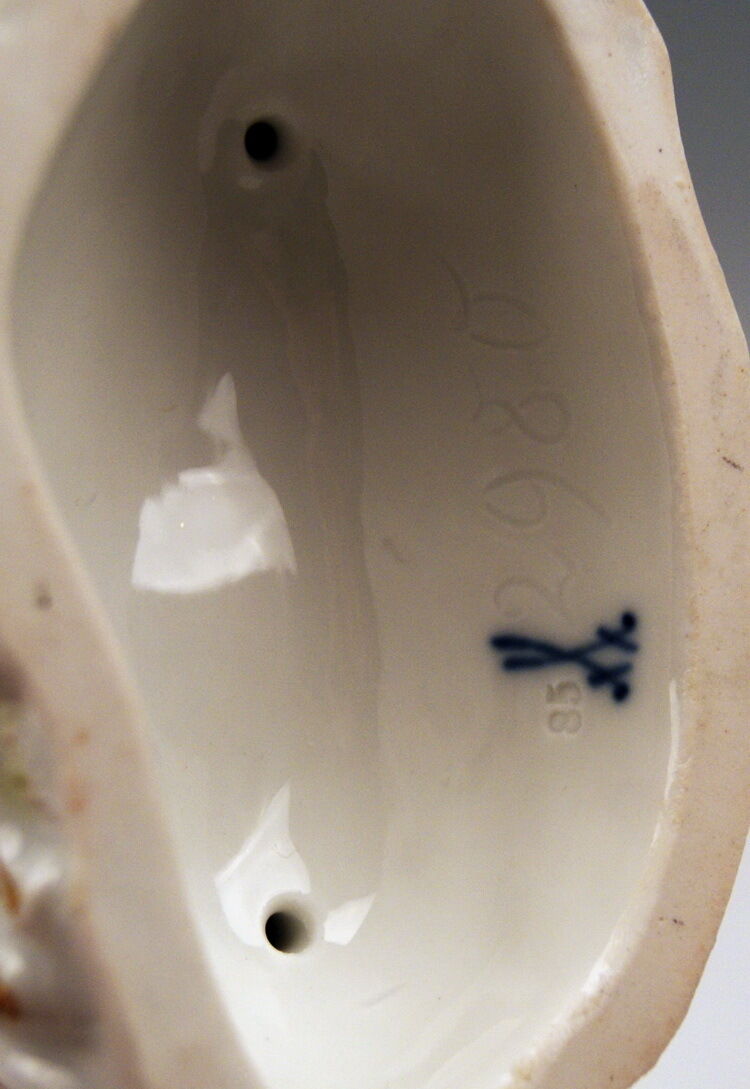 MEISSEN FIGUR GRUPPE LIEBESPAAR DER GESCHMACK COUPLE BEING BUSY MNR:2980 UM 1870