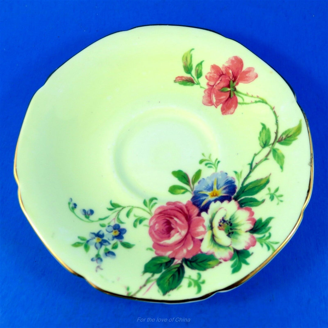 パラゴン　淡いイエローと美しい花柄カップ&ソーサー