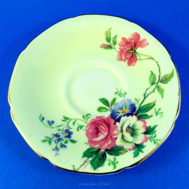 パラゴン　淡いイエローと美しい花柄カップ&ソーサー