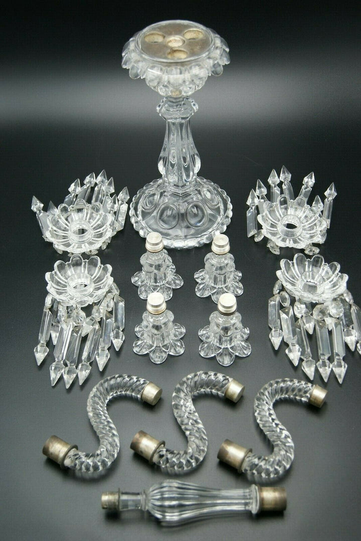 BACCARAT MEDALLION 4 LIGHTS CANDELABRA 3 ARMS BOBECHES PRISMS CRYSTAL FRANCE 682