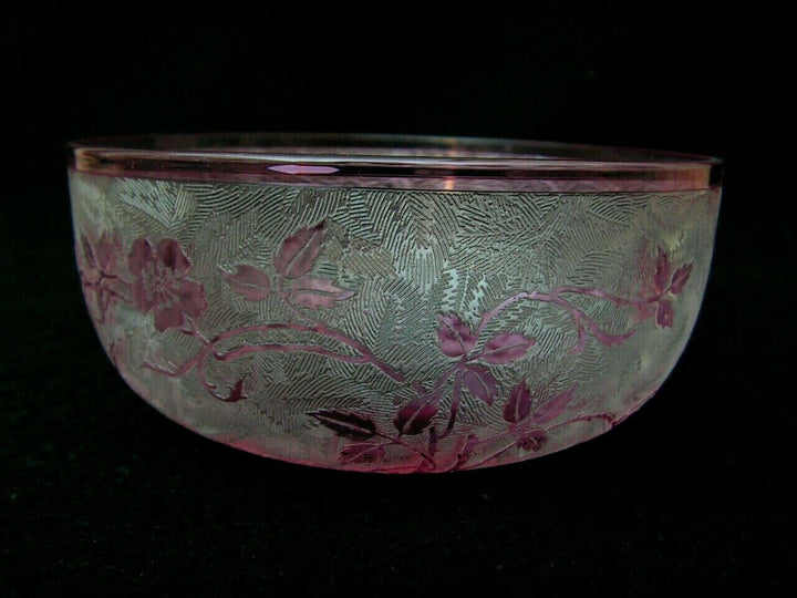 ANCIENNE COUPE VIDE POCHE EN CRISTAL DE BACCARAT TYPE EGLANTIER