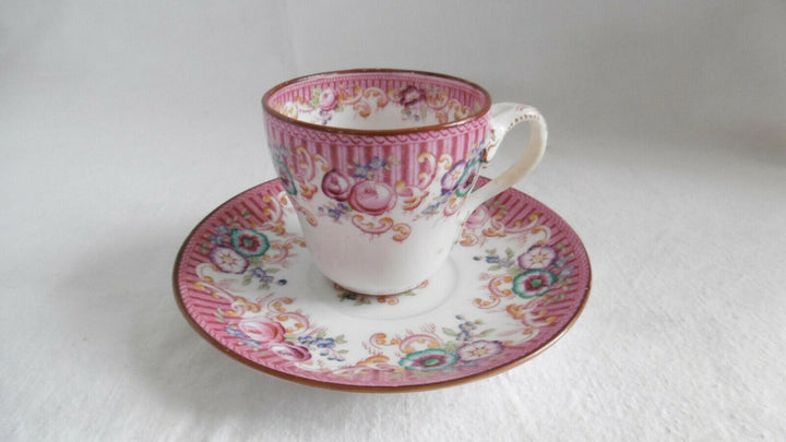 Tasse et sous-tasse Minton SARREGUEMINES du XIXe à décor foral