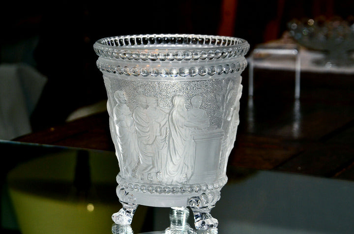 Baccarat. Important Seau à glace en cristal pressé et dépoli, à l'Antique, 1876.